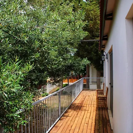 לינה וארוחת בוקר Akkum