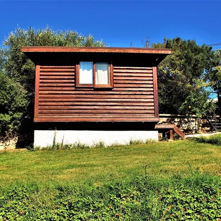 לינה וארוחת בוקר Akkum