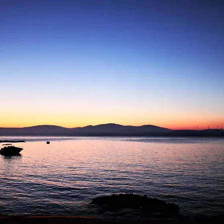 ベッド・アンド・ブレックファスト Akkum セェフェリヒサール