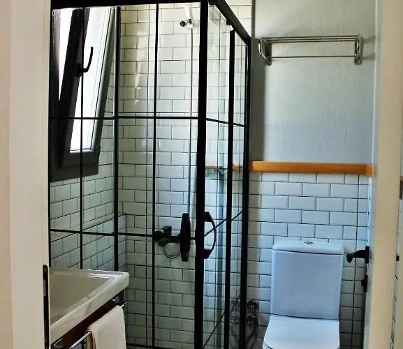 Bed & Breakfast Akkum 3*