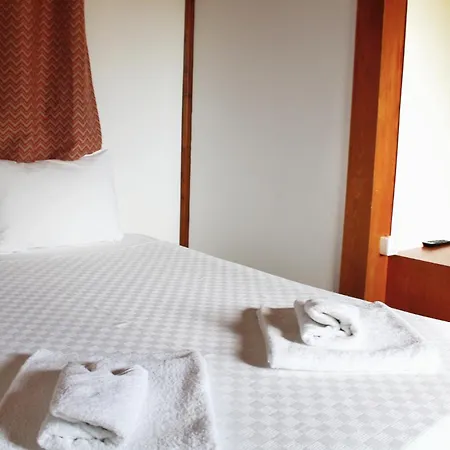 Bed & Breakfast Akkum 3*